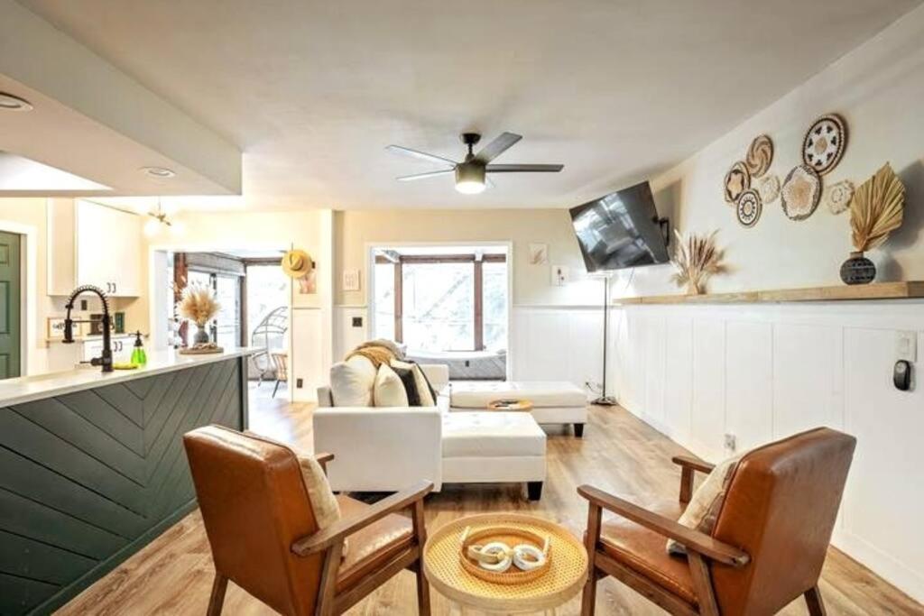 Cozy Lakefront Home W/ Pool -7 Mins From Legoland Уинтер-Хейвен Экстерьер фото
