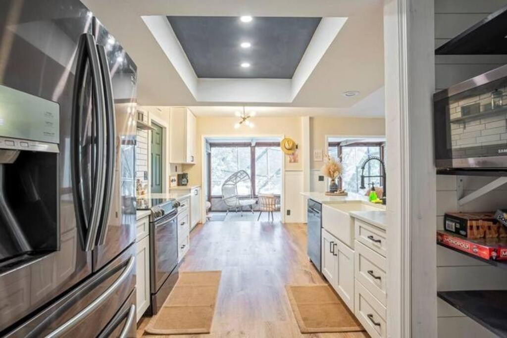 Cozy Lakefront Home W/ Pool -7 Mins From Legoland Уинтер-Хейвен Экстерьер фото